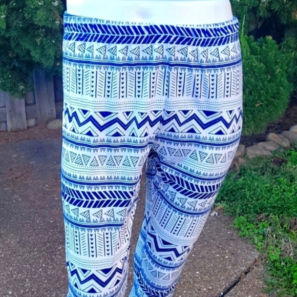 NEW SHEIN Geometric Print High Waist Leggings - Picture 14 of 17